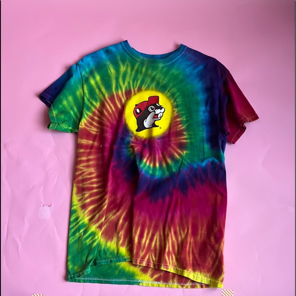 Tie-dye buc-ees T-Shirt “Peace, love and beaver nuggets”